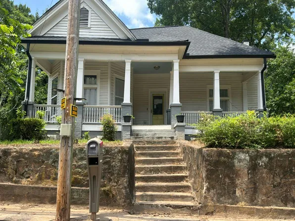 91 Pinson St, Newnan, GA 30263