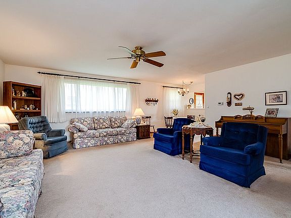 5th image of 725 Corona Ave