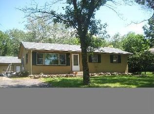 2757 Hadley Ave N, Oakdale, MN 55128