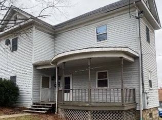 117 E High St, Kingwood, WV