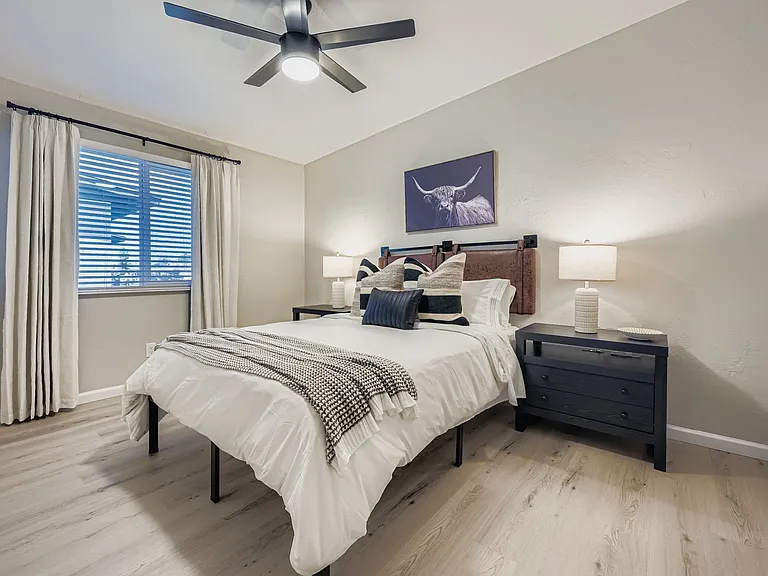1221 E Broadmor Dr — Photo 10