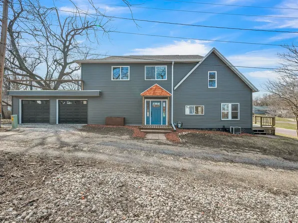 505 14th St, Spirit Lake, IA 51360