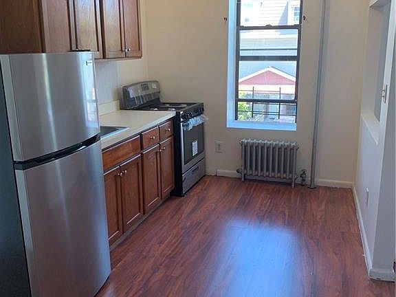 5th image of 1201 Vyse Ave