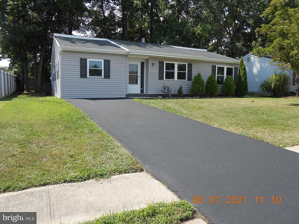 1st image of 124 Medley Dr