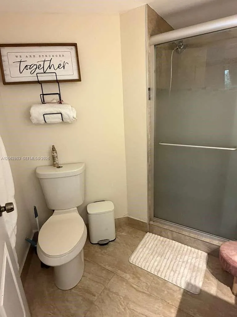 2 bed, 1000 sqft, $2,600 — Photo 2
