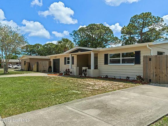 2nd image of 1023 Coronado Dr