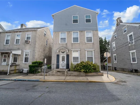 120 2nd St, Catasauqua, PA 18032