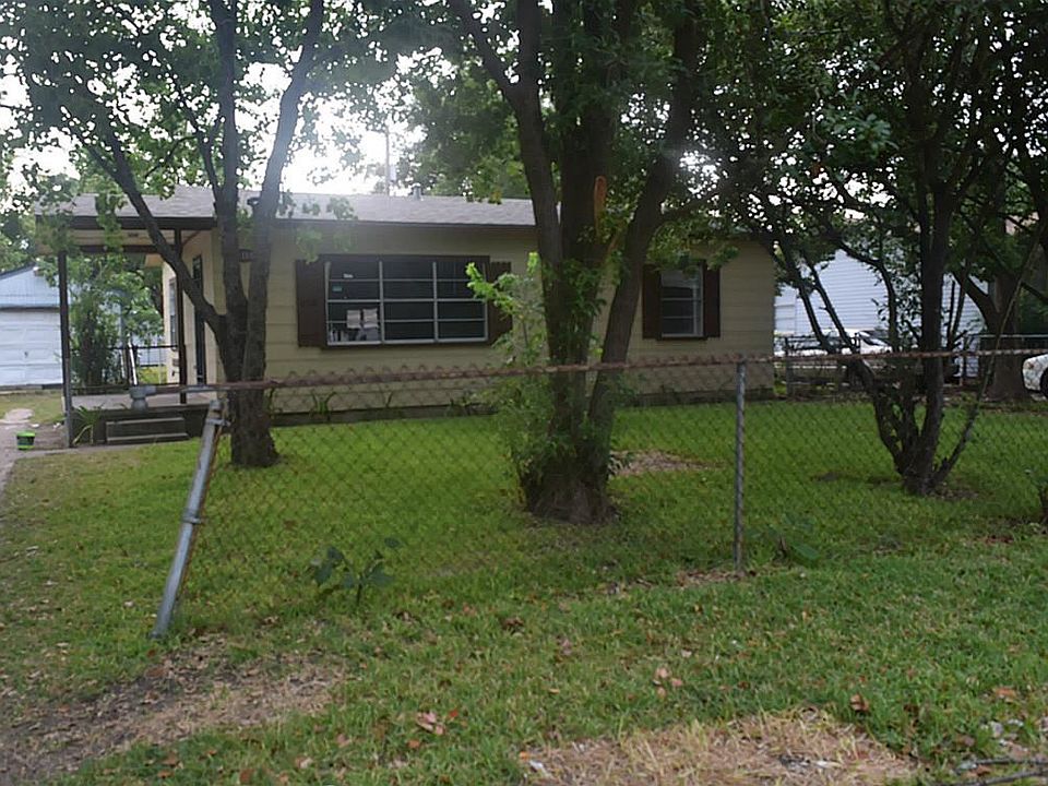 1st image of 1106 12th St N