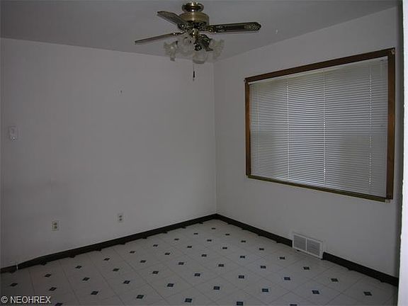 5th image of 1505 W 11th St