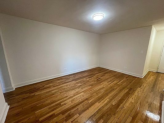 5th image of 8844 20th Ave #2G