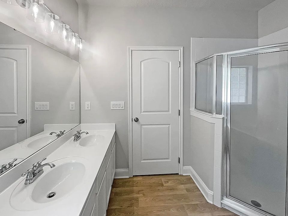 1st image of 11569 Oak Meadow Ln