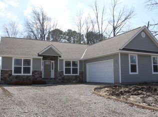 1301 W Grand Ave, Carterville, IL 62918