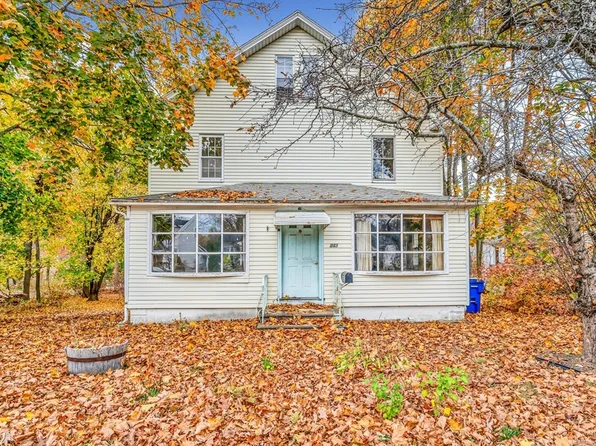 243 Main St, Maynard, MA 01754