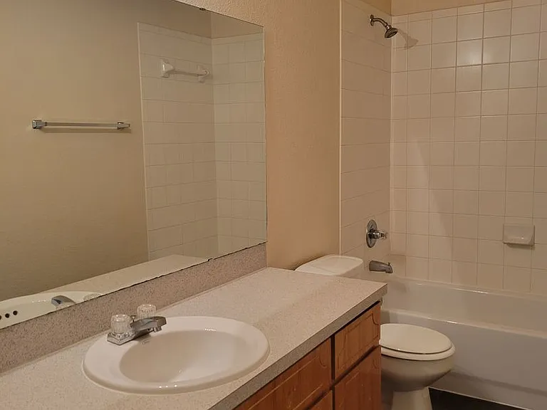 1534 Shoshoni Trl — Photo 14