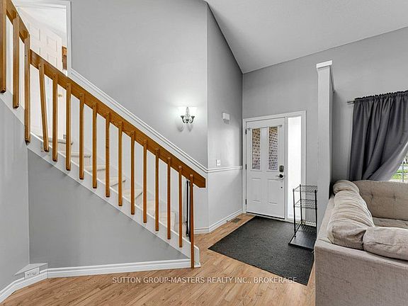 4th image of 118 Sir John Johnson Dr