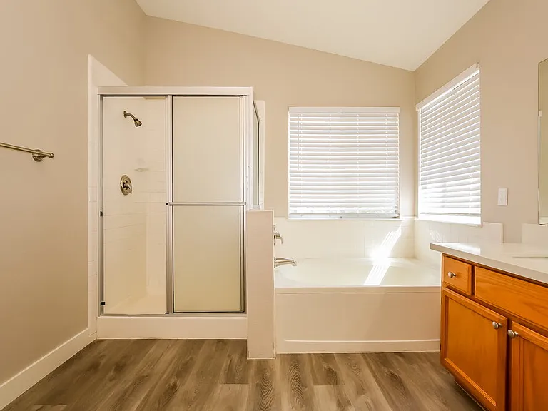 5616 Red Bluff Dr — Photo 12