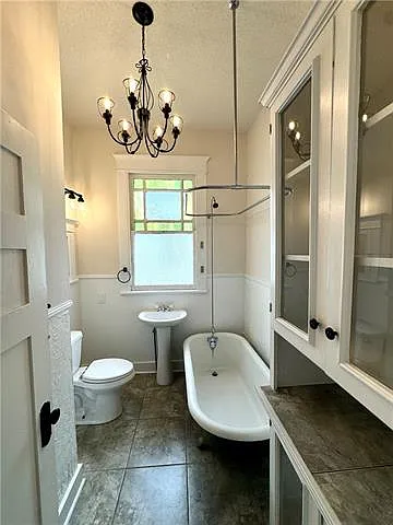 4732 Perrier St — Photo 7