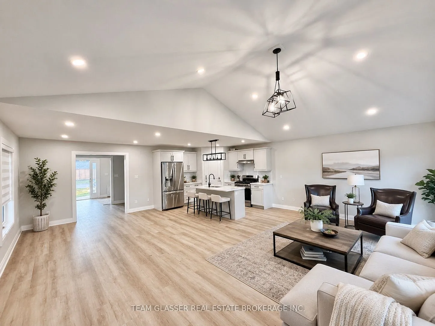 3 bed, $2,750 — Photo 3