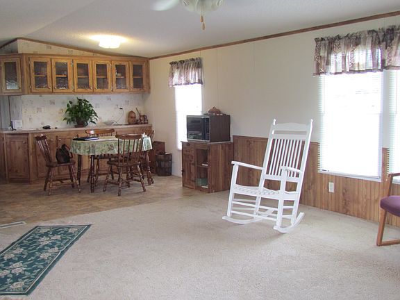 3rd image of 255 Lake Acres Dr