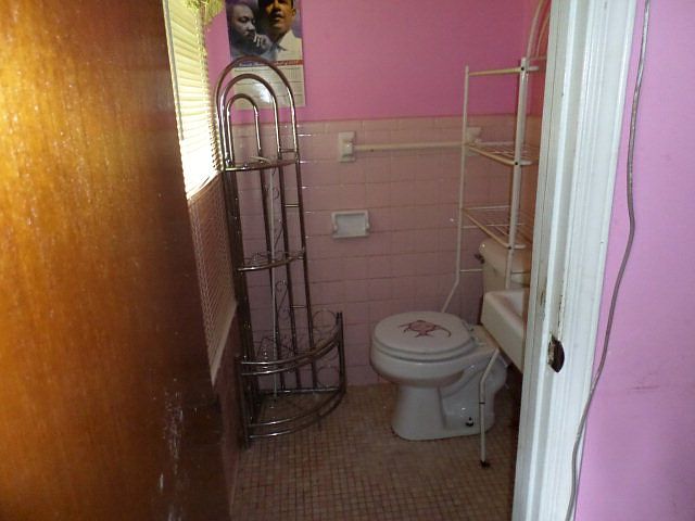 2nd image of 231 N Pickens St