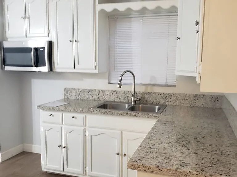 1231 S Duncan Ave — Photo 4