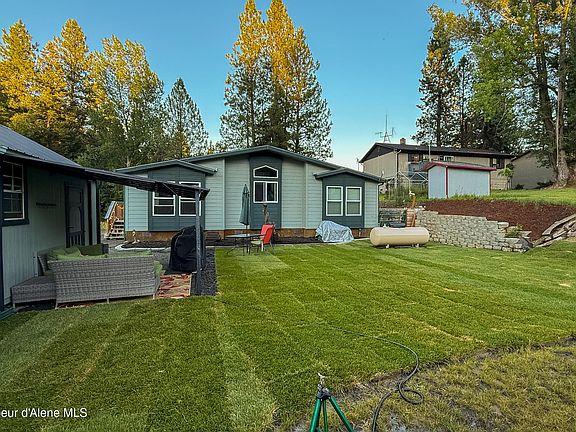 4th image of 2009 Elm Dr