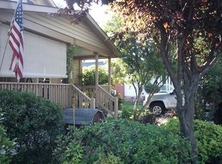 245 Powhatan Pkwy, Hampton, VA 23661