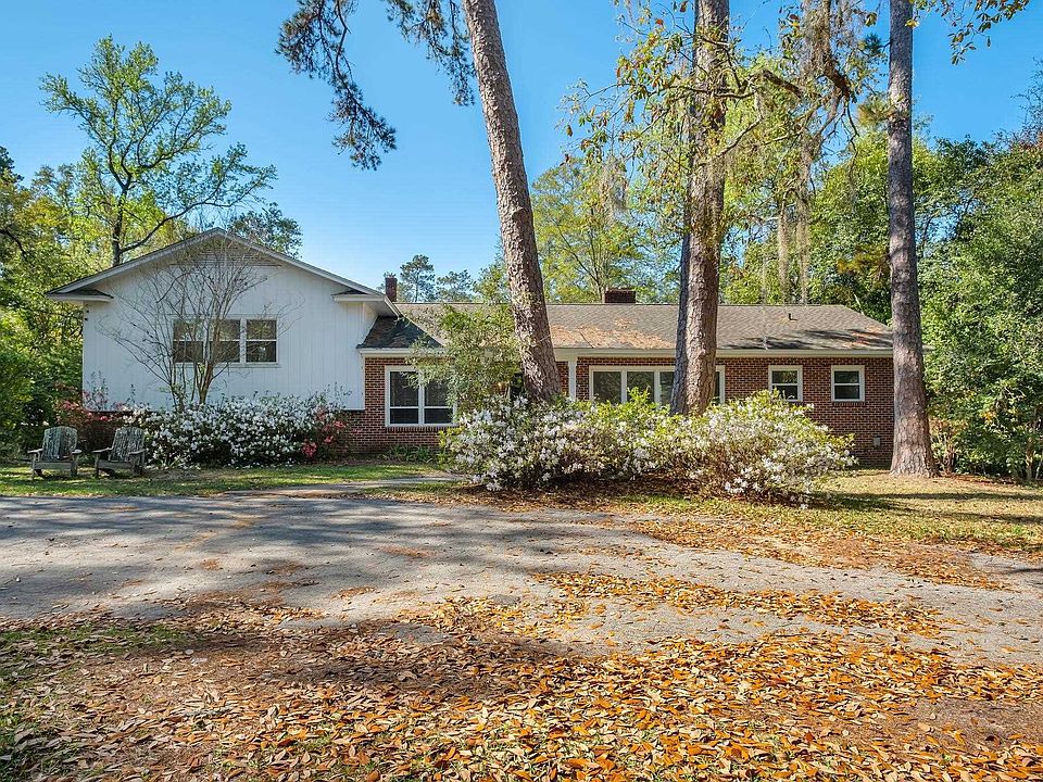 1st image of 1221 Betton Rd