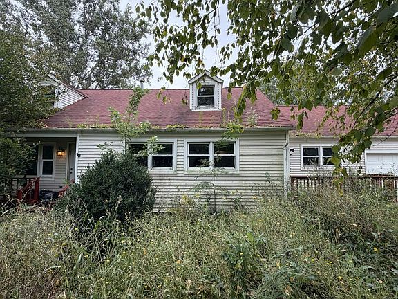3rd image of 32950 Weber Rd