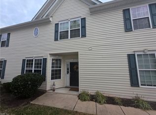 10 Frazier Ct, Hampton, VA 23666