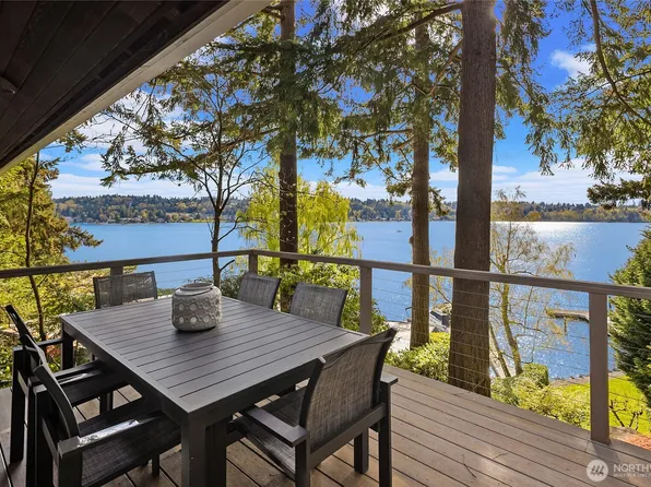 2047 Killarney Way, Bellevue, WA 98004