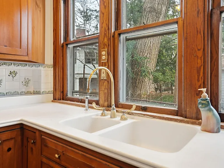 2104 Iuka Ave — Photo 19
