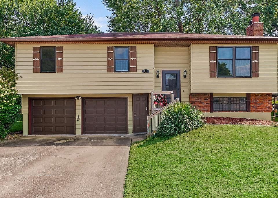 1st image of 611 Kenneth Ln