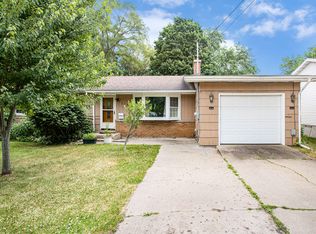 745 Riverside Dr, Battle Creek, MI 49015