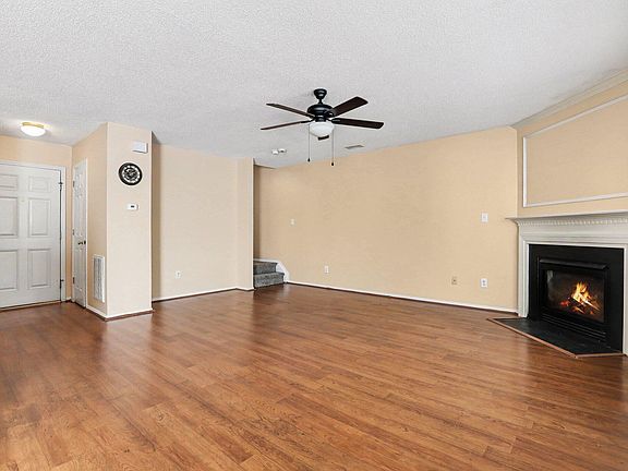 3rd image of 4501 Bekonscot Ave