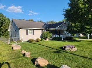301 Michigan Ave, Colon, MI