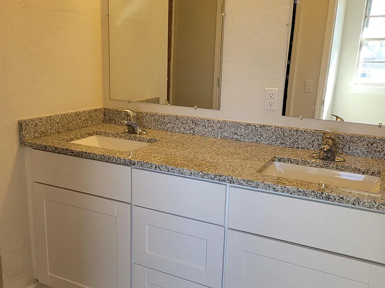 8204 S Country Club Dr — Photo 7