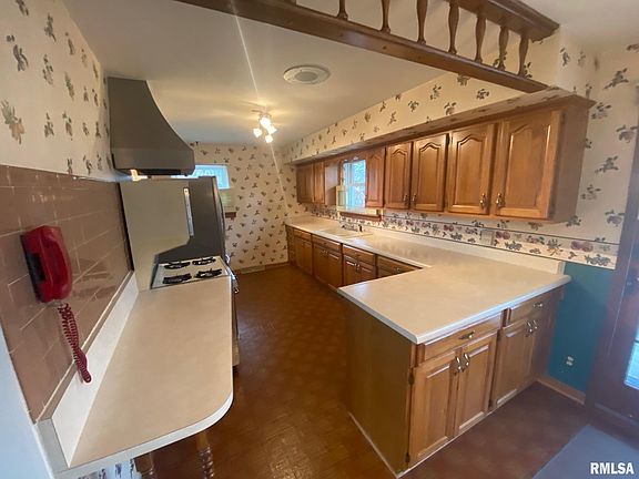 5th image of 301 Delshire Ave