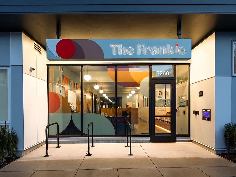 The Frankie — Photo 36