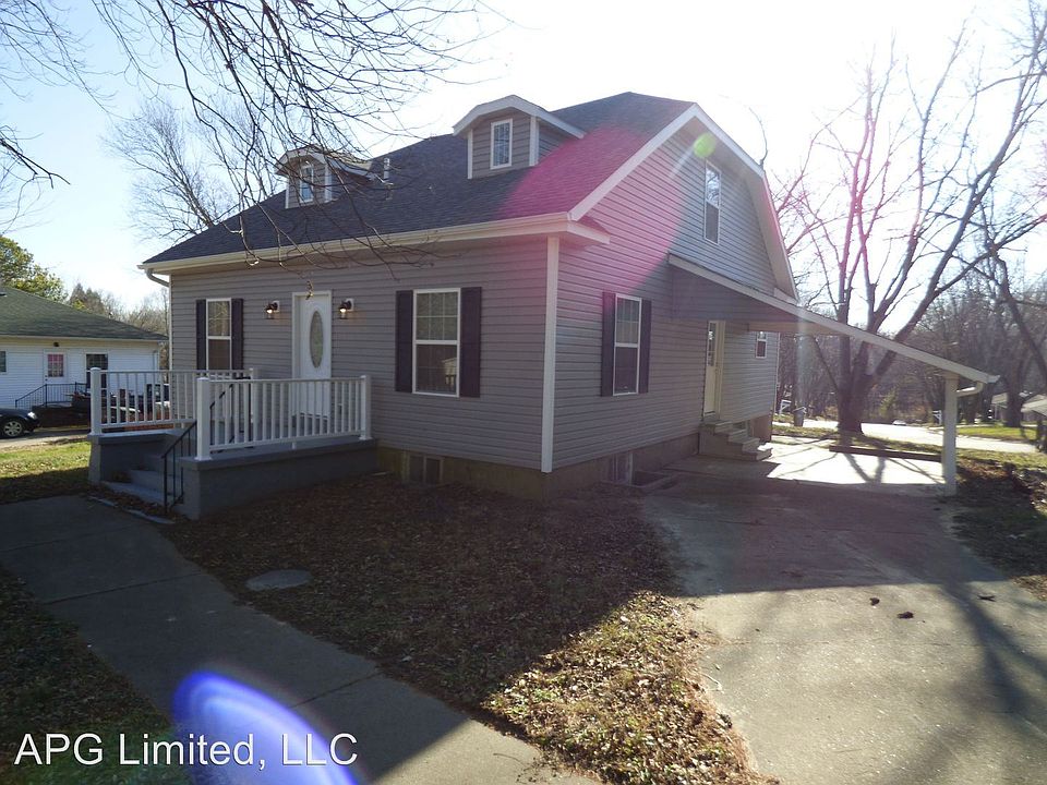 1st image of 409 E Cape Rock Dr