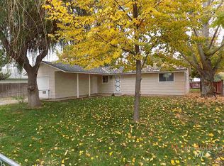 120 E 4th St N, Middleton, ID 83644