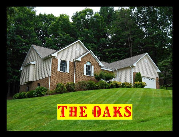 1st image of 239 Clearwater Dr