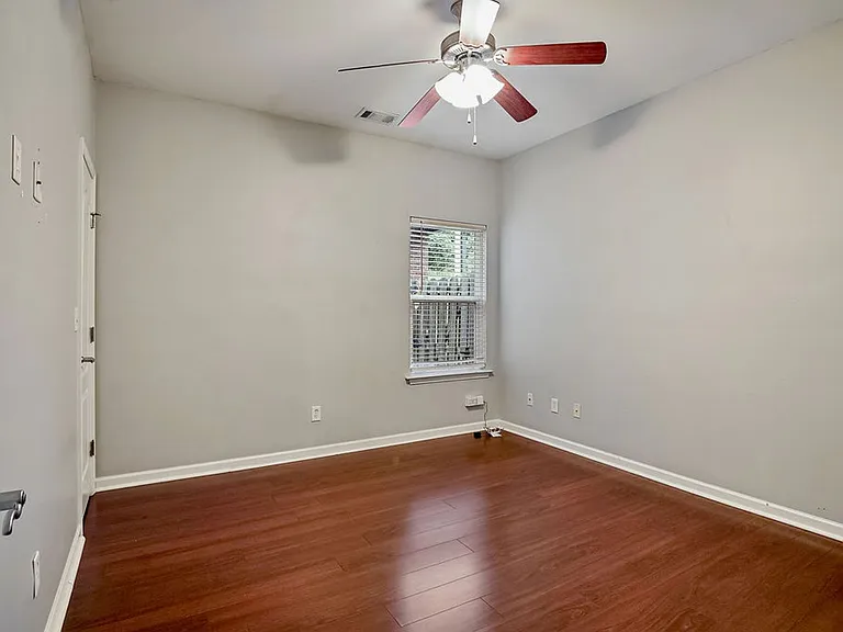 2742 Oxmoor Way — Photo 16