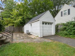 7001 Dartmouth Ave, College Park, MD 20740