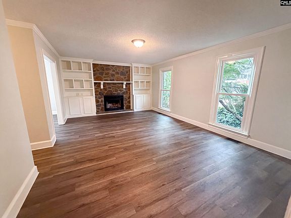 3rd image of 212 Conrad Cir