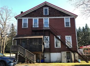 545 Three Mile Hl, Mount Pleasant, PA 15666