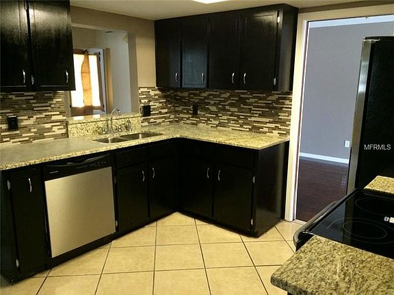 5th image of 1441 Saxon Blvd