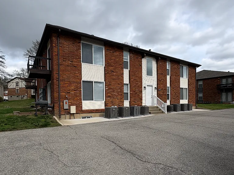 10210 Squire Meadows Dr #8 — Photo 7