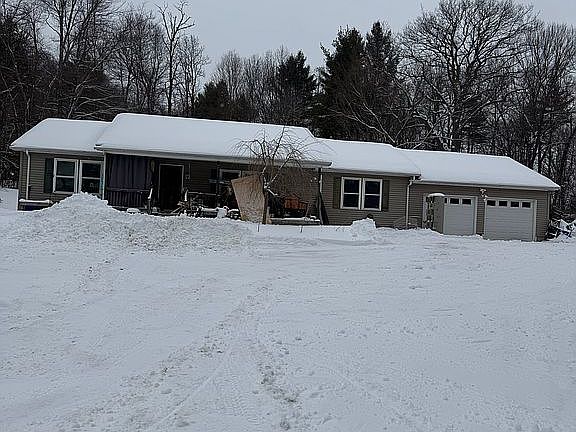 5th image of 38 Center Rd