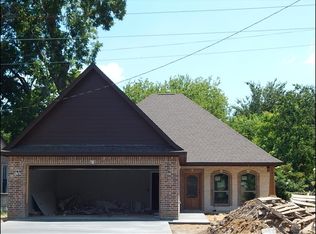 405 Grigsby Ave, Port Neches, TX 77651